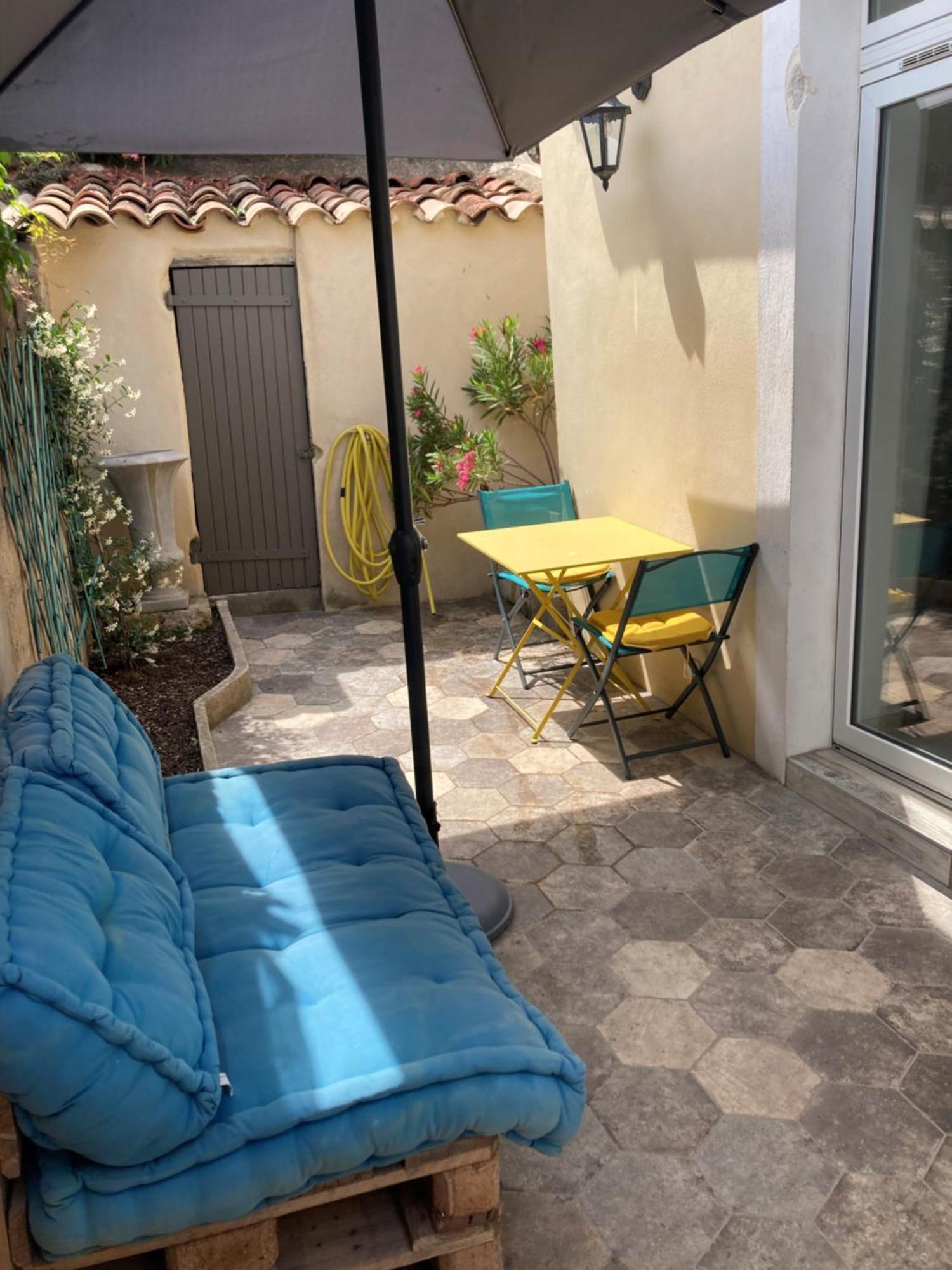 Le Studio D'Auguste- Coeur De Nimes-Chaleureux-Emplacement Ideal Dış mekan fotoğraf