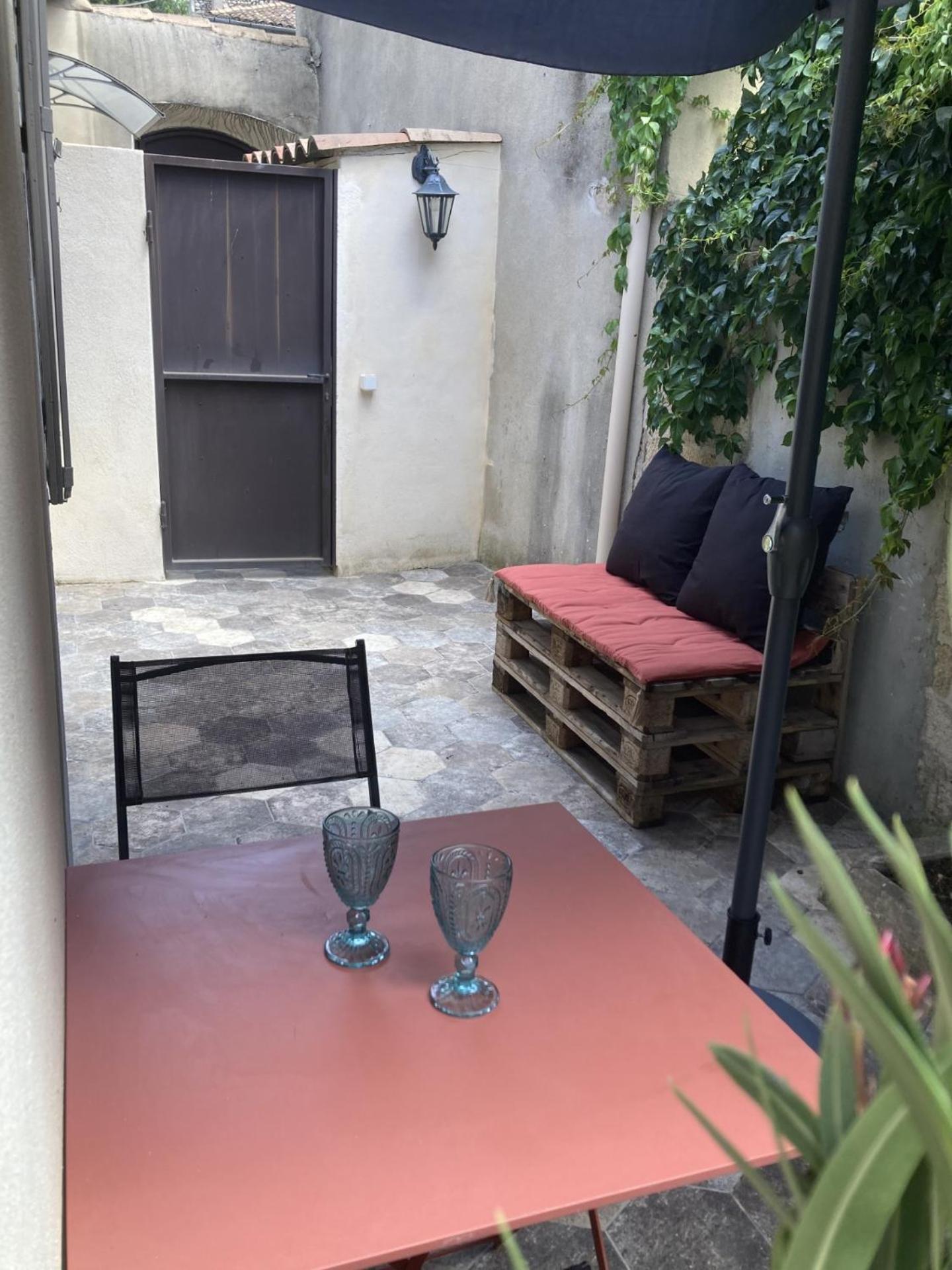 Le Studio D'Auguste- Coeur De Nimes-Chaleureux-Emplacement Ideal Dış mekan fotoğraf